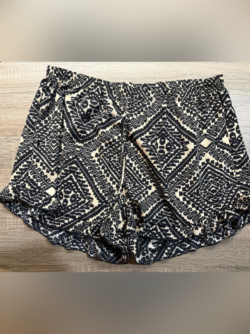 Black & Cream Printed Mini Skirt - Women's Casual Skirt